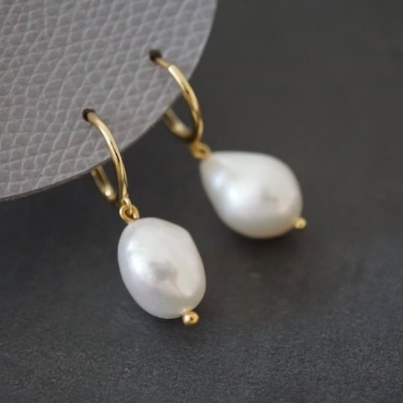 Sterling Silver Natural Baroque Pearl Dangle & Drop Earrings - 2 Colour Avaiable - Picture 3 of 3
